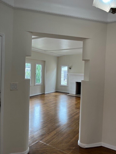 Foto del edificio - 7930 Blackburn Ave