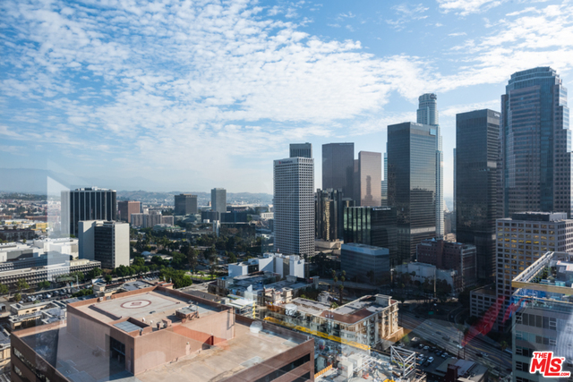 Building Photo - 1100 Wilshire Blvd