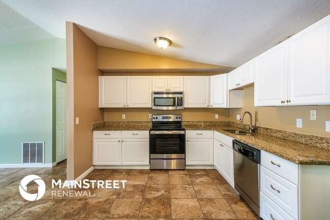 Building Photo - 10319 Widgeon Way