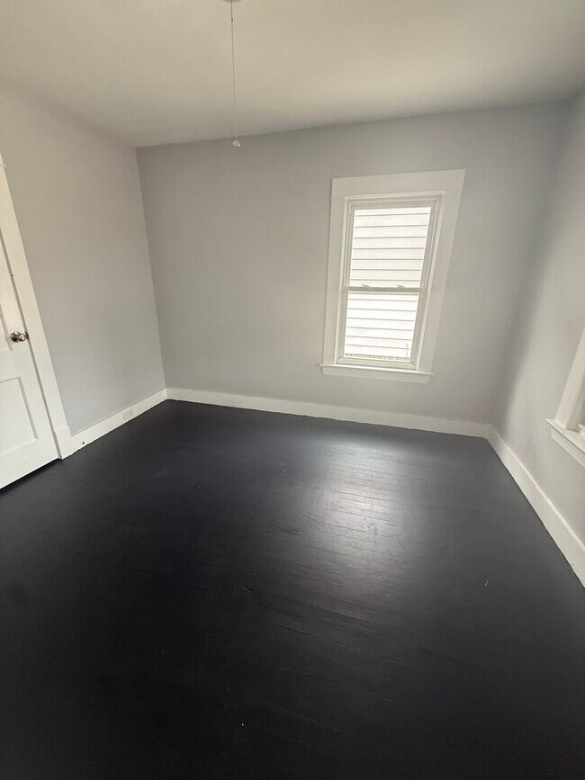 Foto del edificio - 15718 Holmes Ave