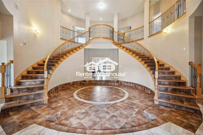 Foto del edificio - 5027 Creekmont Dr