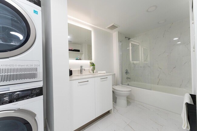 Foto del edificio - 1850 Monroe St