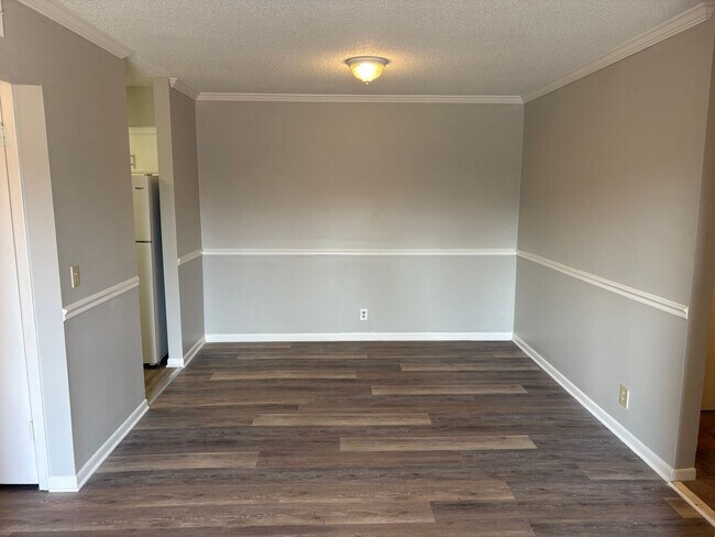 Foto del edificio - 515 Basswood Ave