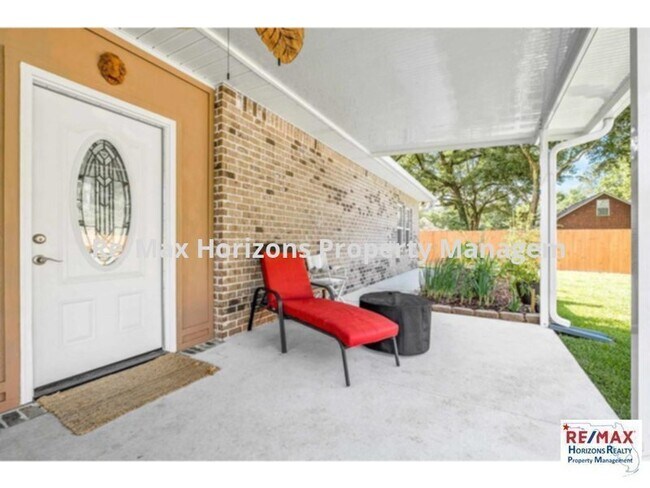 Foto del edificio - Fantastic Milton Home!
