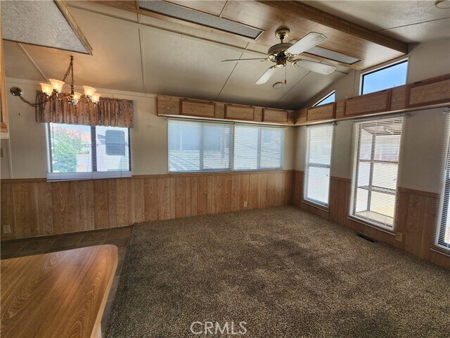 Foto del edificio - 1295 S Cawston Ave