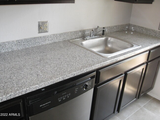 Building Photo - 7736 E 1st Ave