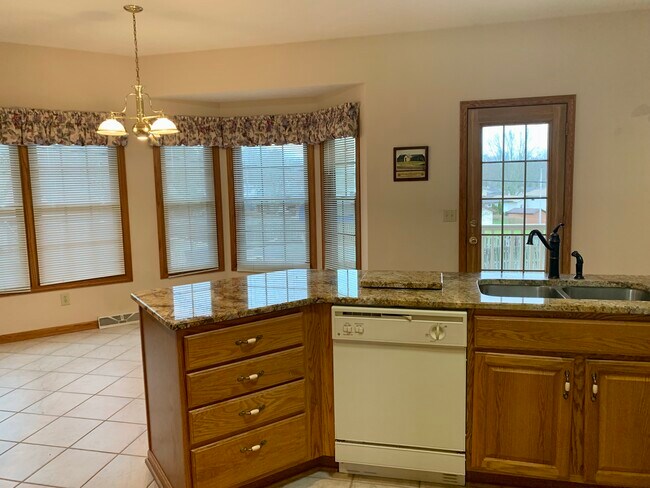 Foto del edificio - 2014 E Main St