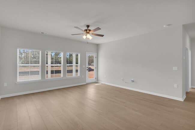 Building Photo - Perfect family home in Ocean Isle Beach