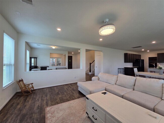 Foto del edificio - 25553 Kensington Lk Dr