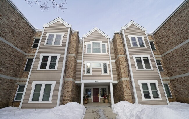 Foto del edificio - 455 Dayton Ave