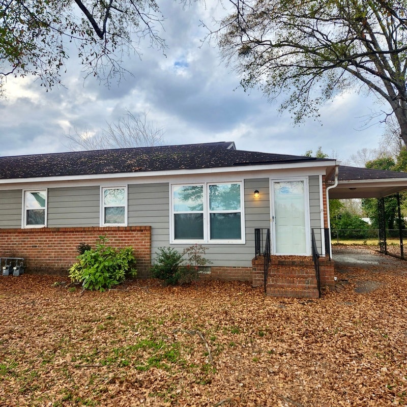 Photo - 703 Ikes Road - 1