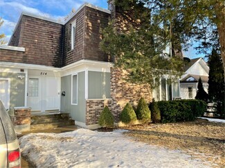 Building Photo - 514 Talma St