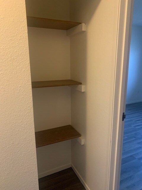 Building Photo - 2021 E Dakota Pky