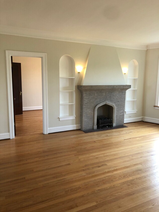 Foto principal - 4919 N Rockwell St