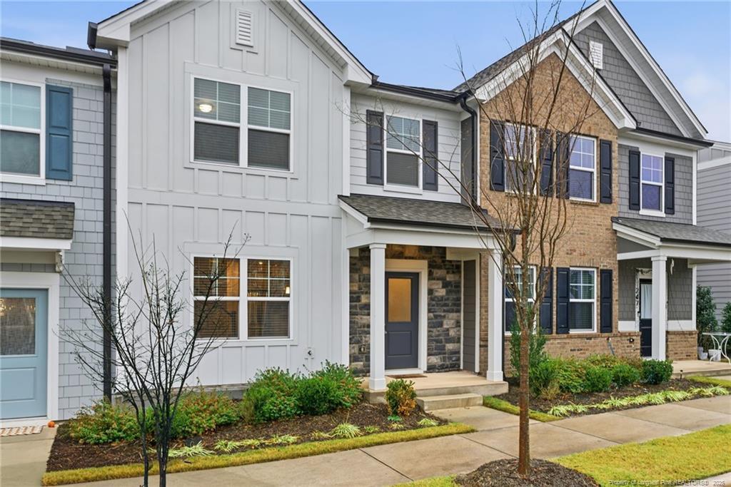 Foto principal - 245 Ribbon Rail St