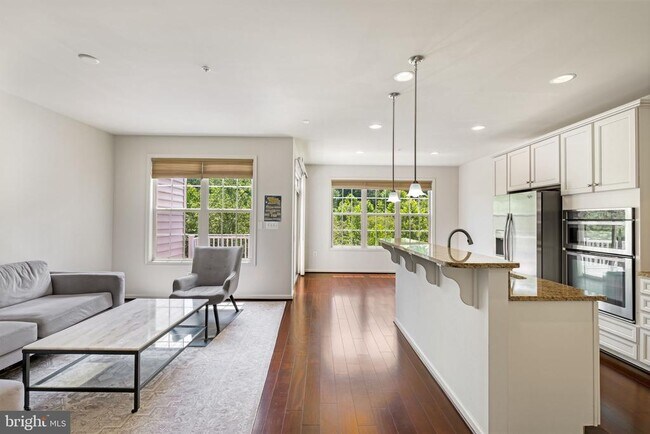 Foto del edificio - 1550 Rabbit Hollow Pl