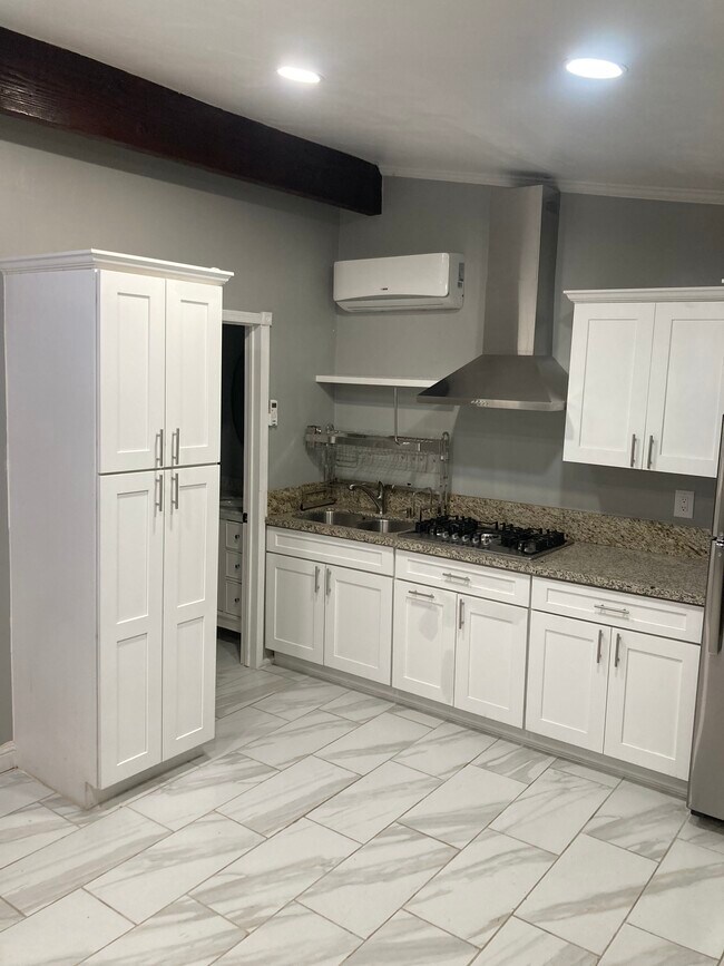 Foto del edificio - 5426 Denver St