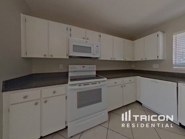 Foto del edificio - 6918 Silvermill Dr