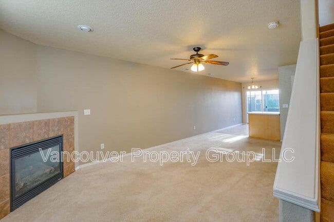 Photo - 4000 NE 109th Ave Apartment