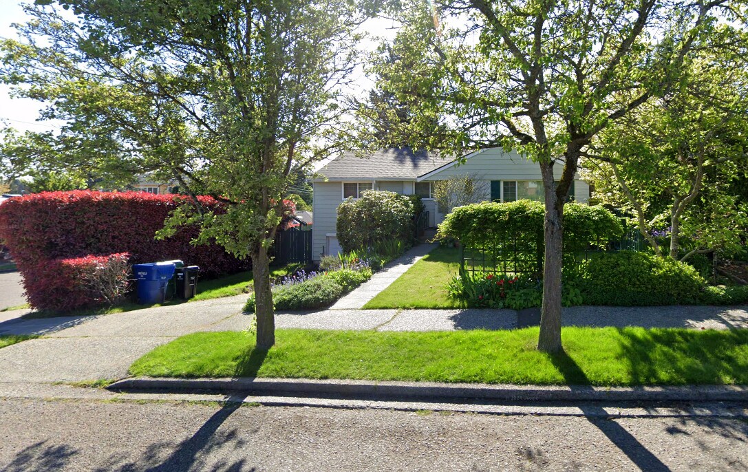 Foto principal - 7001 42nd Ave NE