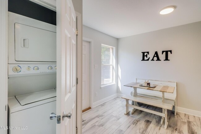 Photo - 229 Milray Ln Townhome