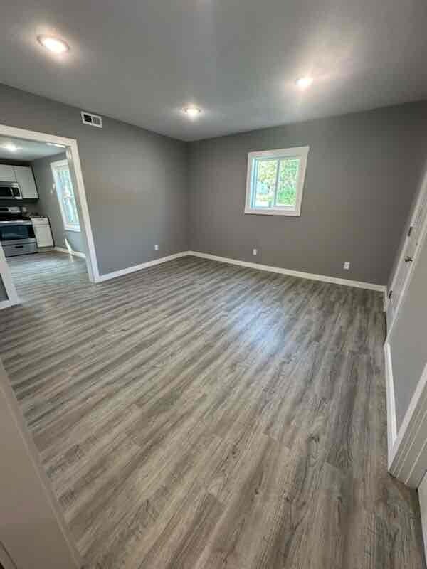 Foto del edificio - 406 S Church St