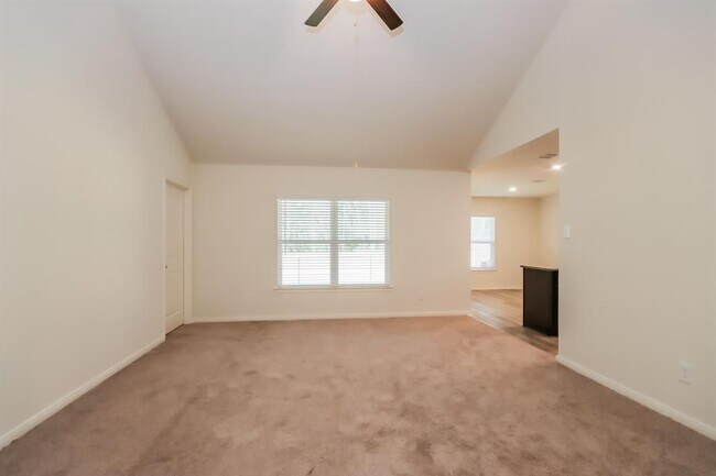 Foto del edificio - 10514 Sweetwater Creek Dr