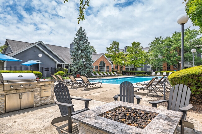 Building Photo - Lakeshore Apartments