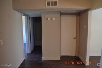 Building Photo - 111 S Outpost Rd