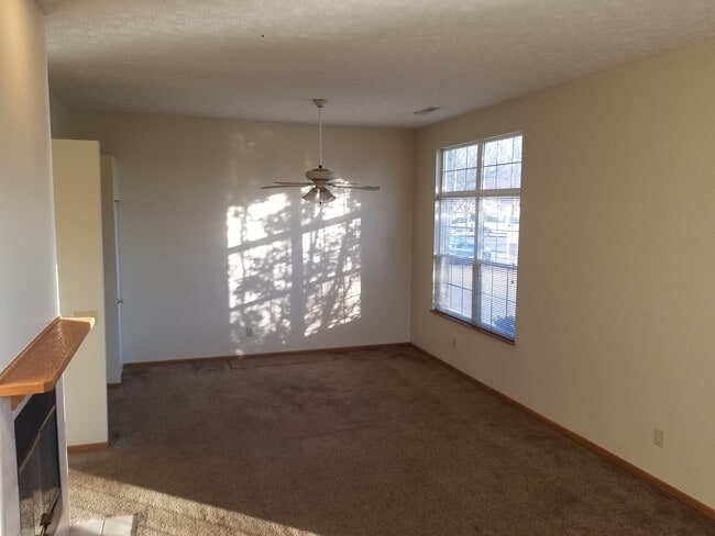 Foto del edificio - 8292 Traphagen St NW