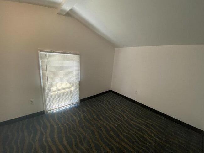 Building Photo - 3214 West 71st Street