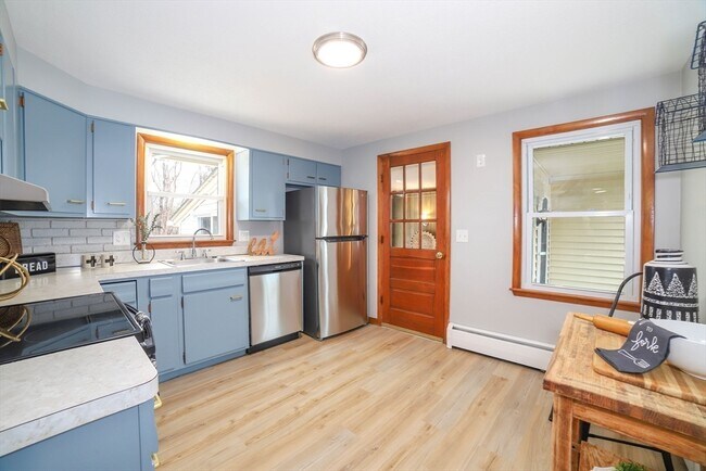 Foto del edificio - 622 Shrewsbury St