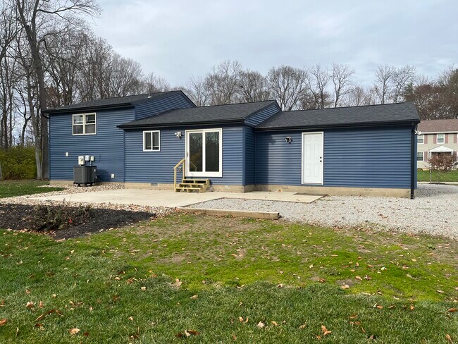 Foto del edificio - 4235 Straight Arrow Rd