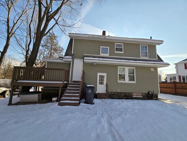 Foto del edificio - 444 Groveland St