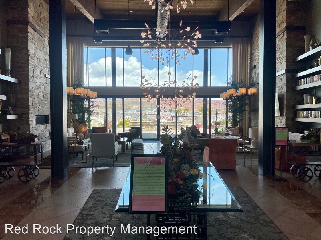 Foto principal - 3 br, 2 bath House - 309 W Peridot Drive