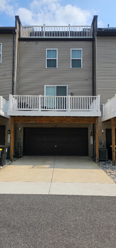 Foto del edificio - 9606 Prince Pl