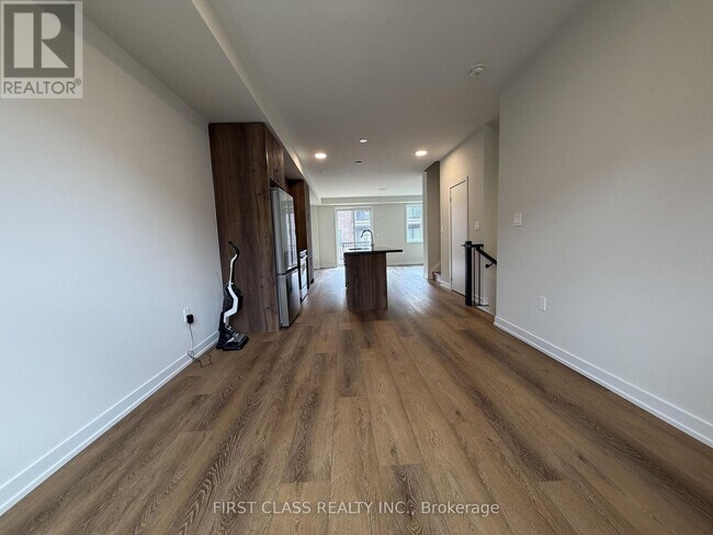 Building Photo - 24 Bullata Ln