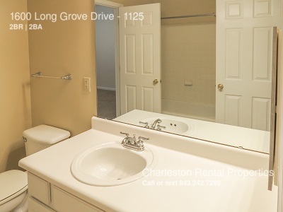 Foto del edificio - 1600 Long Grove Dr