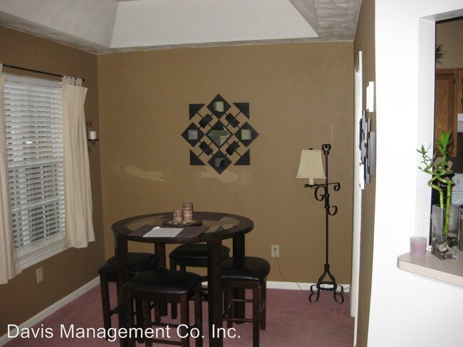 Building Photo - 9 Golden Willow Cir