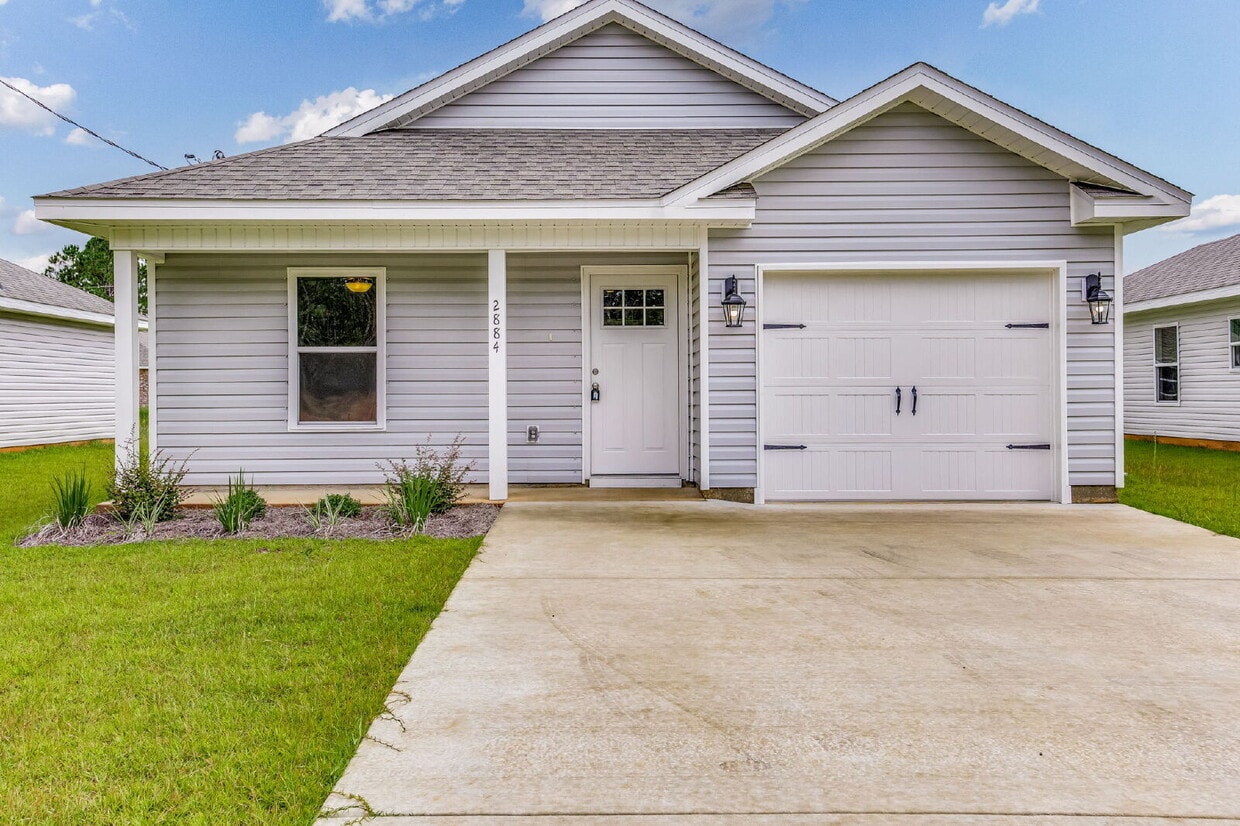 Primary Photo - Contemporary Living in Milton!