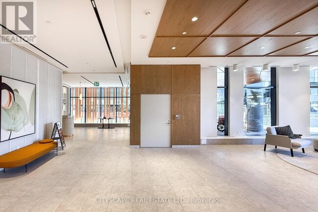 Building Photo - 15 Richardson St