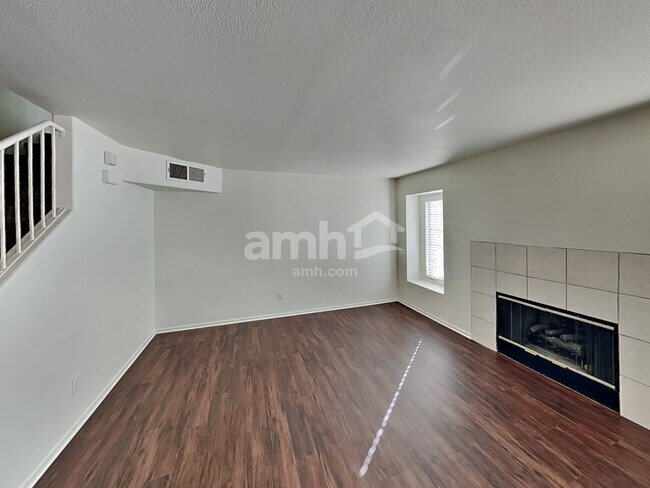 Building Photo - 456 Winthrop Place