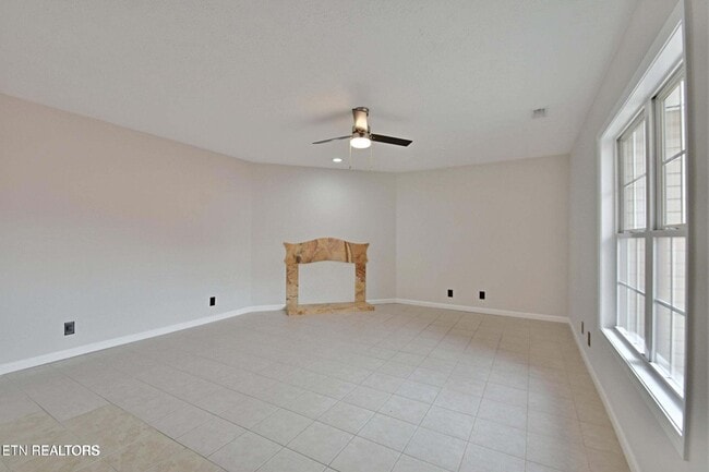 Building Photo - 9111 Woodpark Ln NW