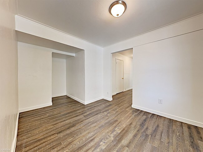 Building Photo - 511 N 2nd St