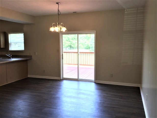 Foto del edificio - 8036 Chesterhill Way