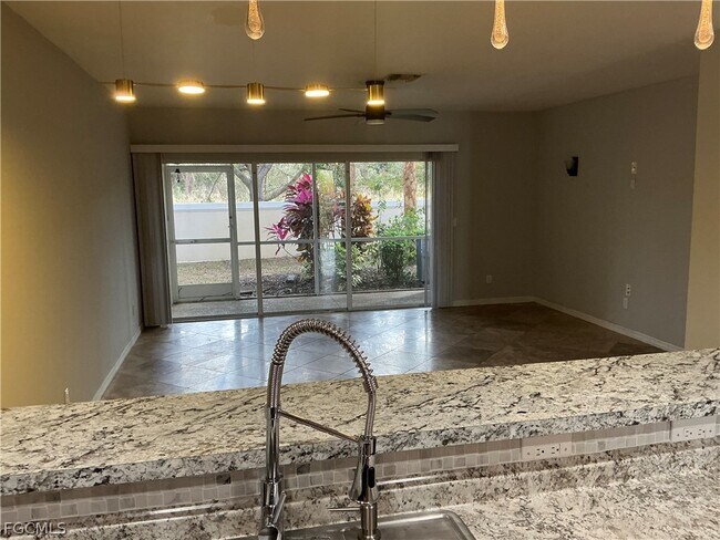 Building Photo - 8667 Athena Ct