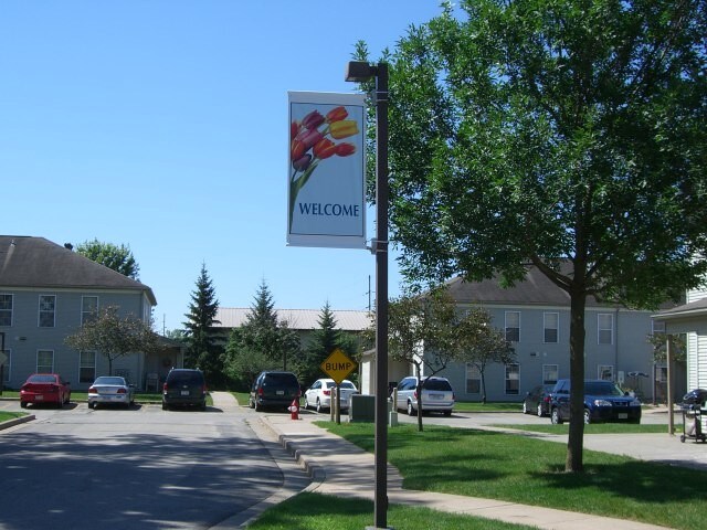 Primary Photo - 90 S Holmen Dr