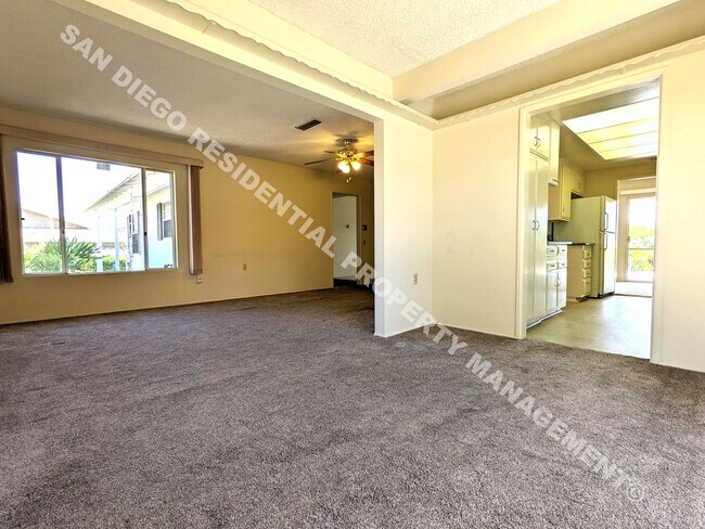 Building Photo - $300 MOVE-IN DISCOUNT Wonderful 2 bed / 2 ...