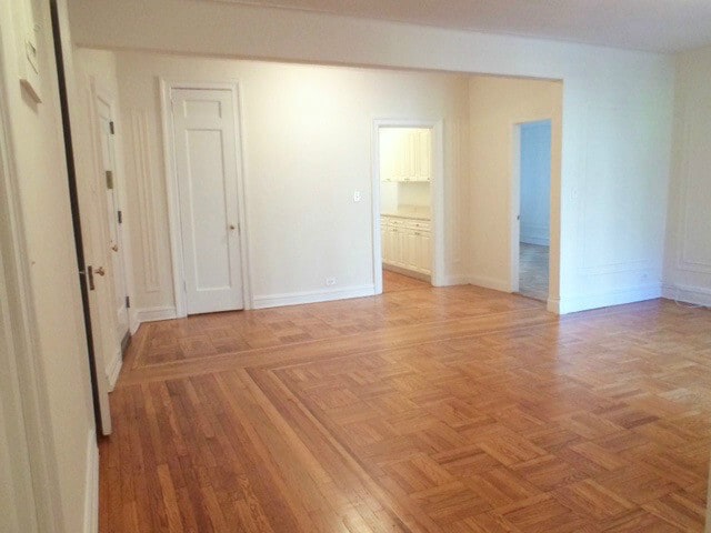 Building Photo - 106 Pinehurst Avenue