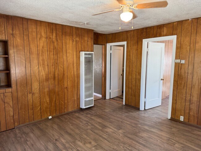 Foto del edificio - 1291 Wallis Ave